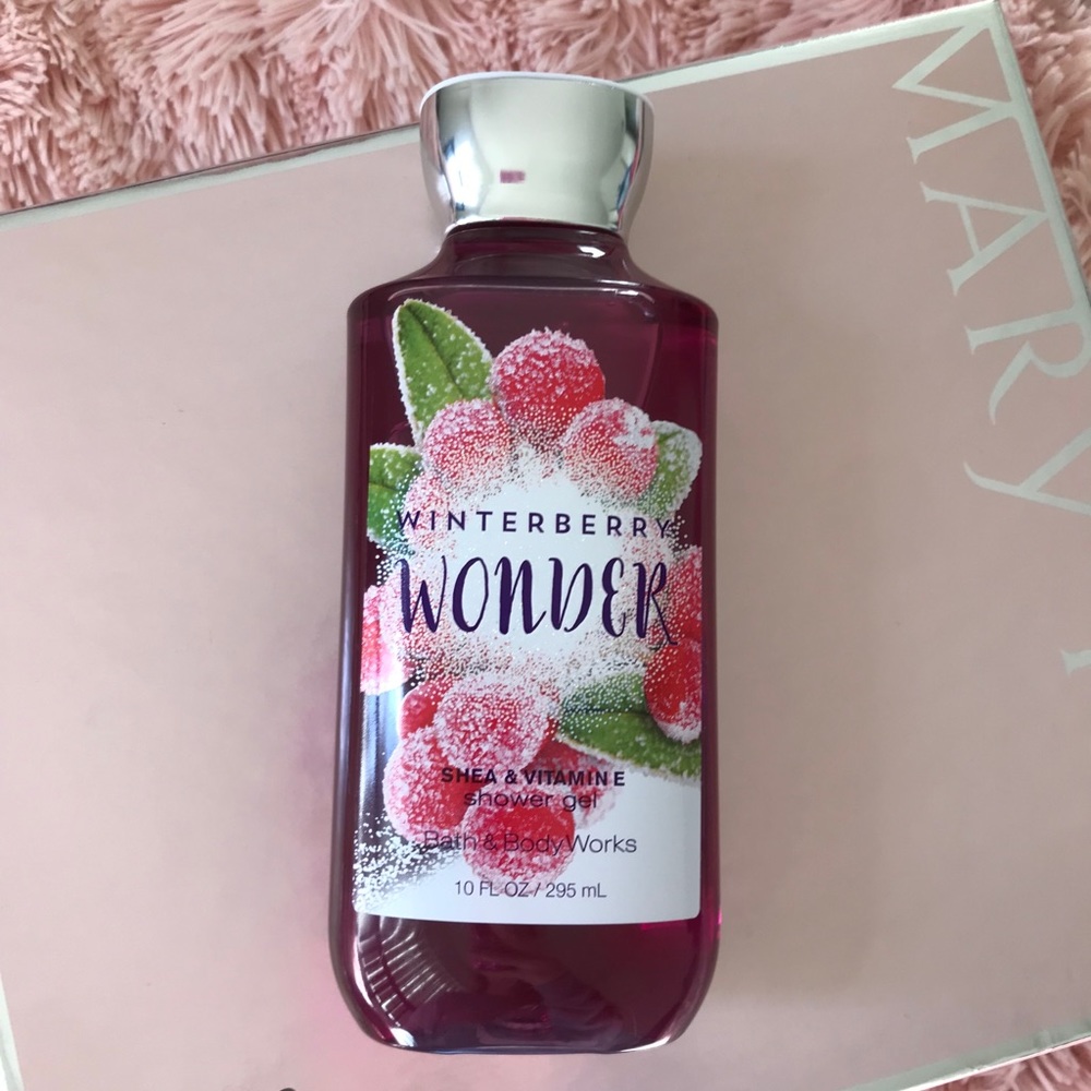 💙$5 Winterberry Wonder Bodywash